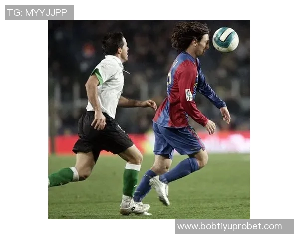 桑坦德主帅无奈感叹梅西左右脚皆能破门训练成果未能奏效 桑坦德主帅无奈感叹梅西左右脚皆能破门训练成果未能奏效