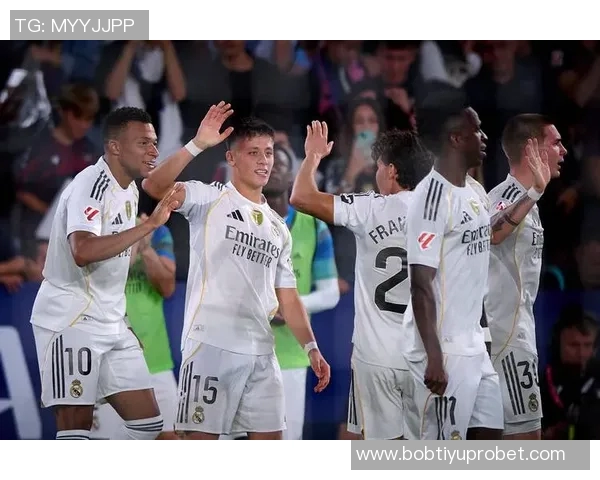 皇马与莱万特前锋艾永经纪人接触球员倾向加盟巴萨