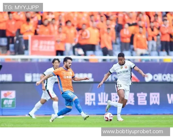 球队助教表示全员支持瓦科留队转会现象正常祝福瓦科未来发展