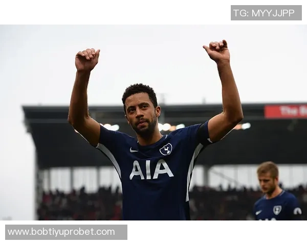 利物浦密切关注拜仁前锋奥利塞与水晶宫中场沃顿的转会动态