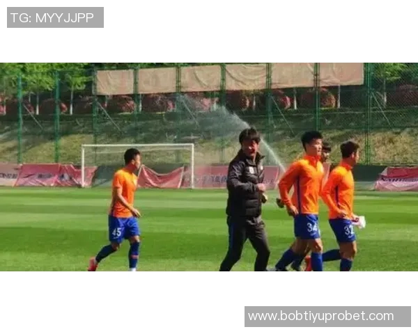 马祖拉满意球队拼搏精神强调这种比赛方式至关重要